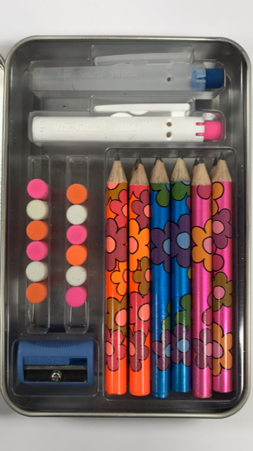 Build-A-Pencil Kit: Flashy Flowers